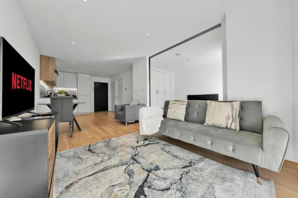 Deluxe 1 Bed In Colindale Wembley With Freewifitv Leilighet London Eksteriør bilde